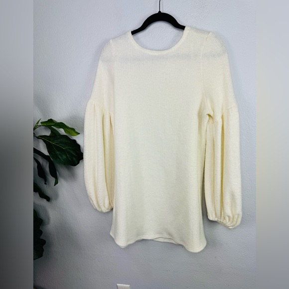 Selfie Leslie Ivory Cream Puff Sleeved Sweater Dress White size medium - Picture 8 of 8